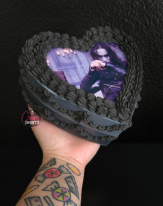 Fake Cake Box - Gray Draven
