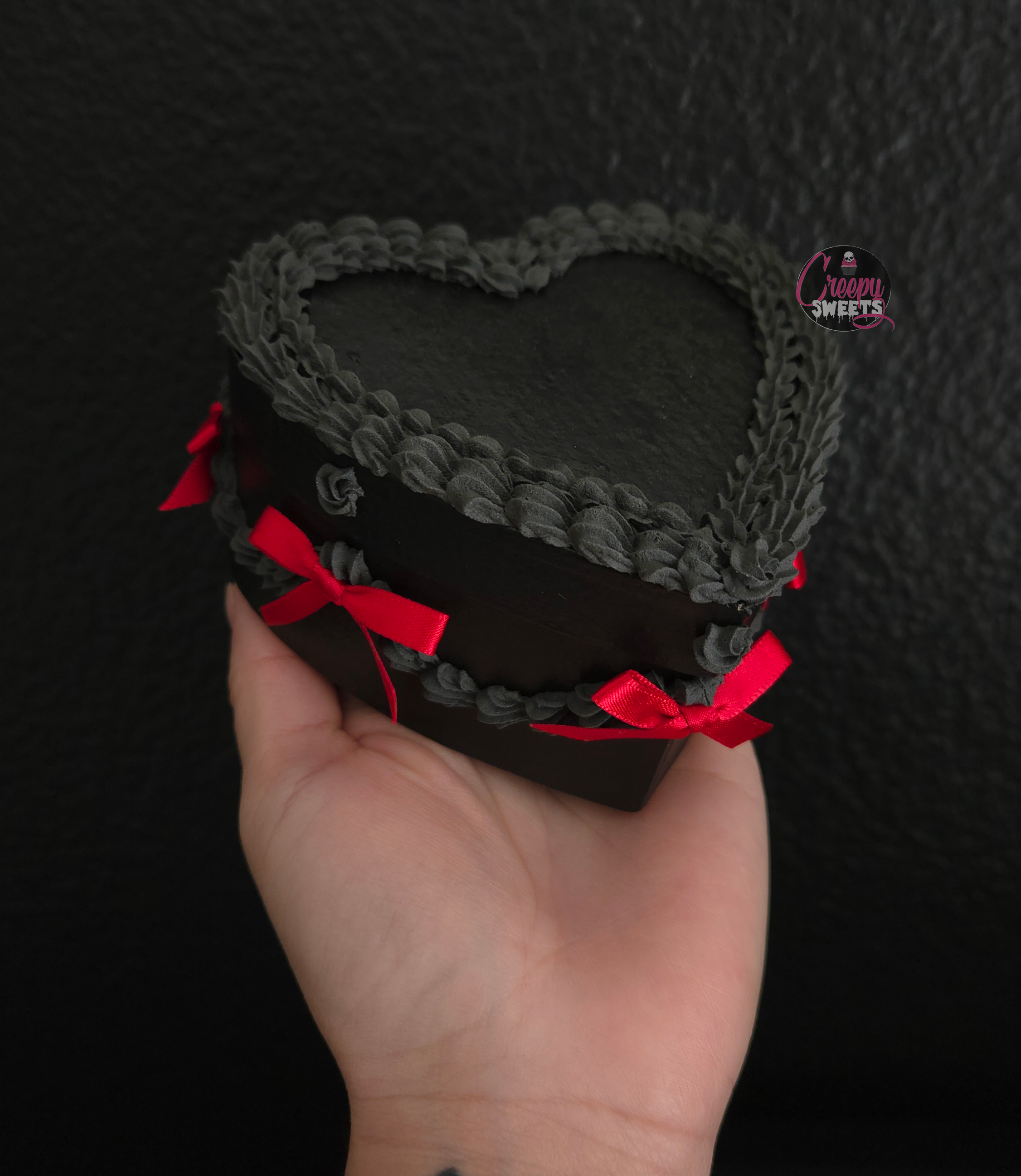 Fake Cake Box - Red Bows